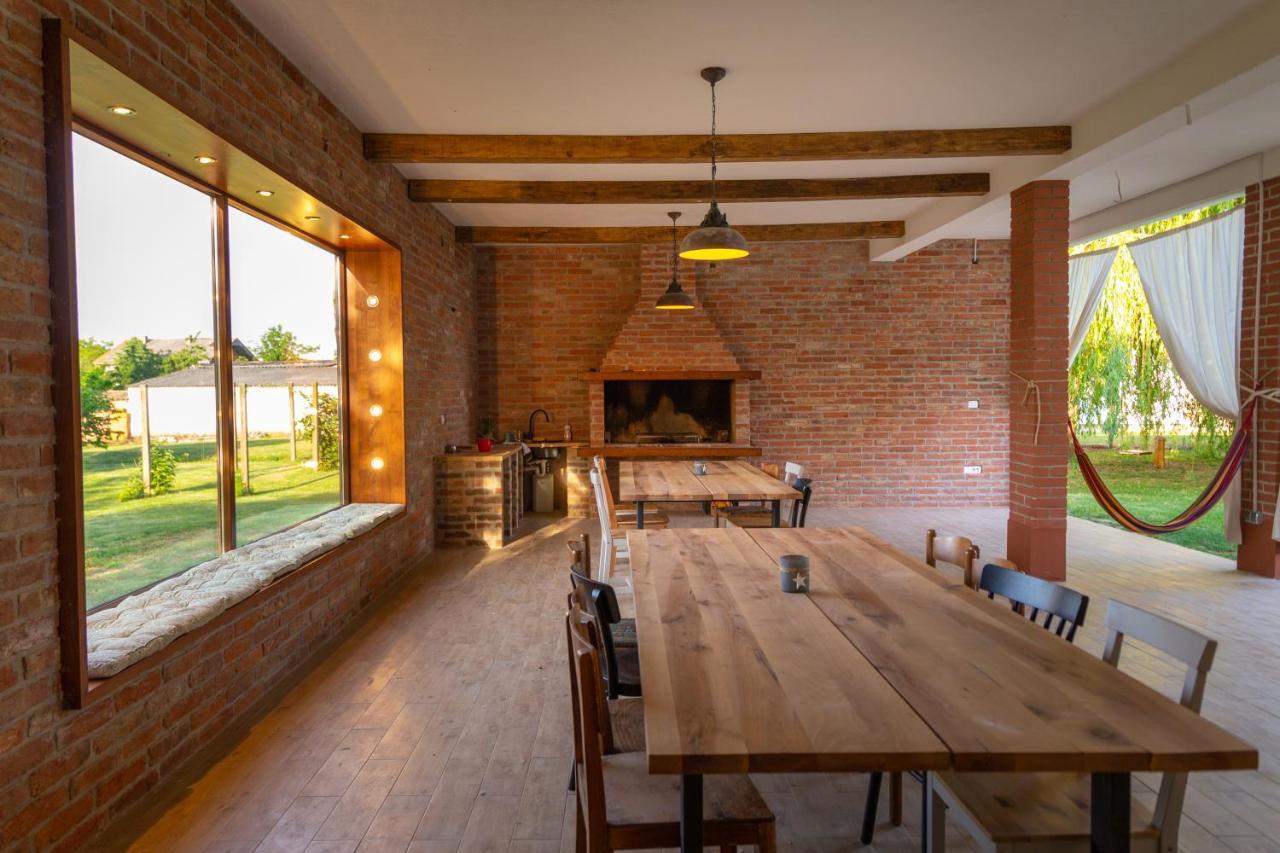 Garden Holiday Home Drenje  エクステリア 写真
