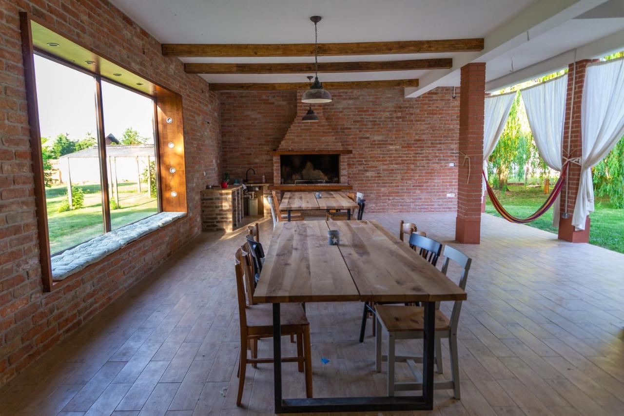 Garden Holiday Home Drenje  エクステリア 写真