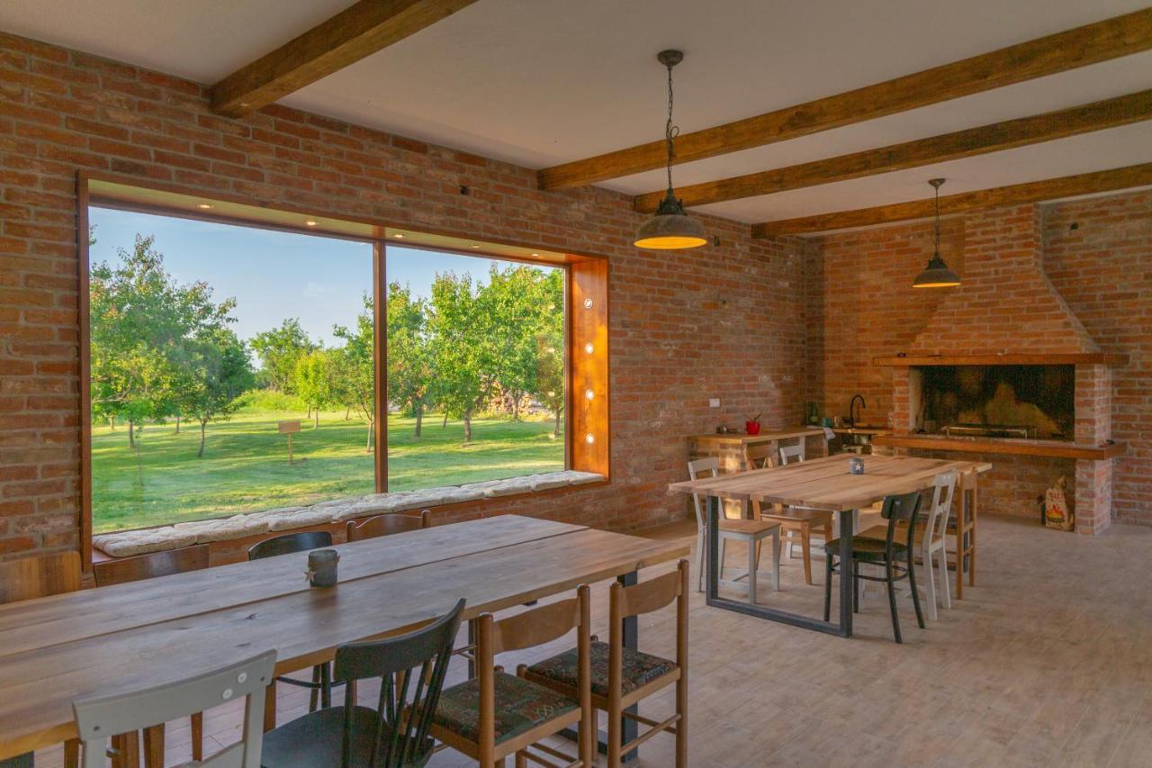 Garden Holiday Home Drenje  エクステリア 写真