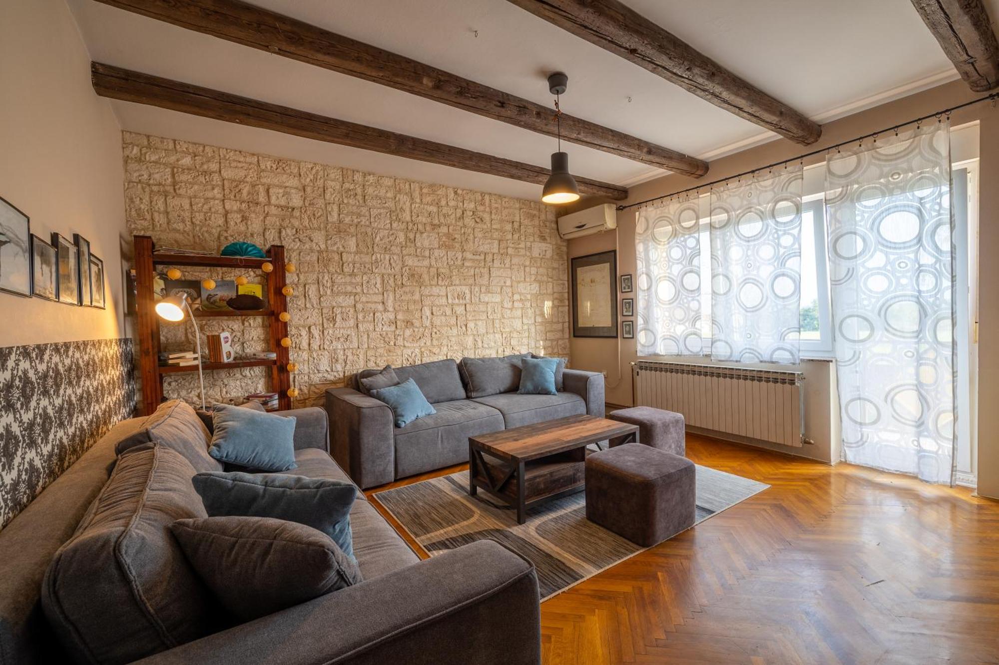 Garden Holiday Home Drenje  エクステリア 写真